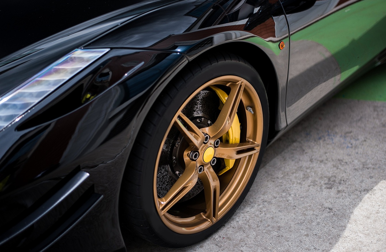 Tire specials: Save smart on luxury car maintenance in Miami with Palmetto Alfa Romeo-FIAT service specials.