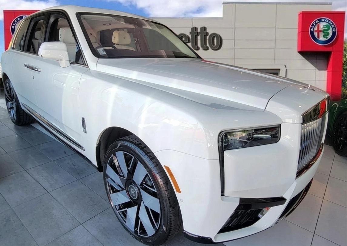 Discover the 2026 Rolls-Royce Cullinan for sale in Miami. Available now at Palmetto Alfa Romeo-FIAT.