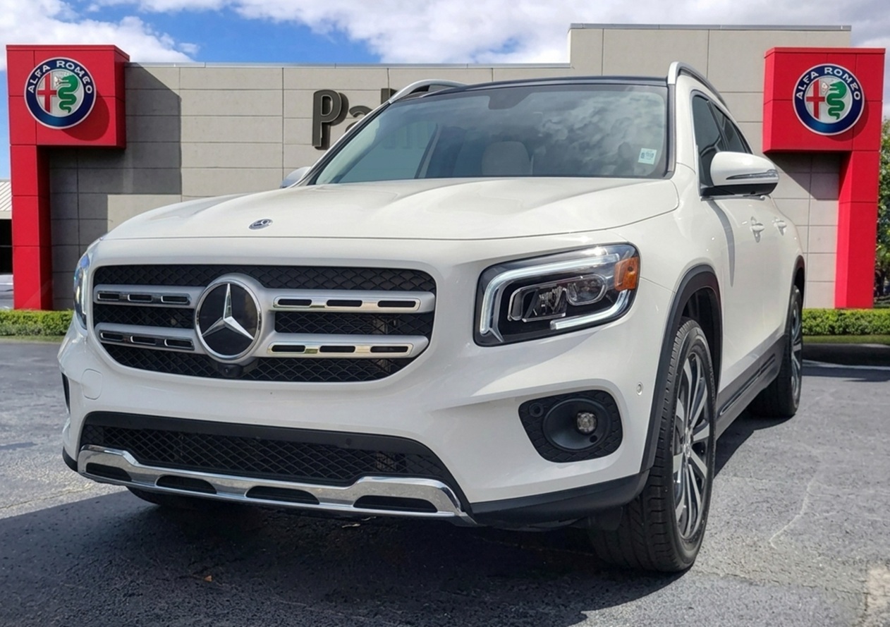 2021 Mercedes-Benz GLB 250 SUV: One of the best options if you decide on a premium car. Available now at Palmetto Alfa Romeo-FIAT, Miami.