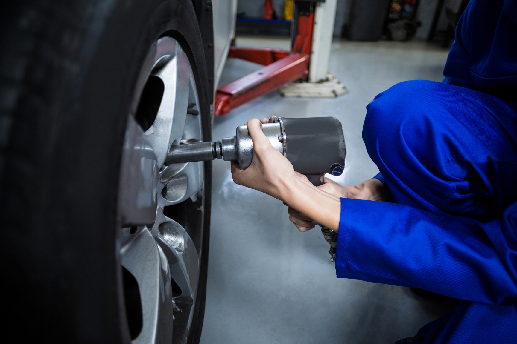 Car tire rotation service in Miami improves safety, extends tire life and saves money at Palmetto Alfa Romeo-FIAT.